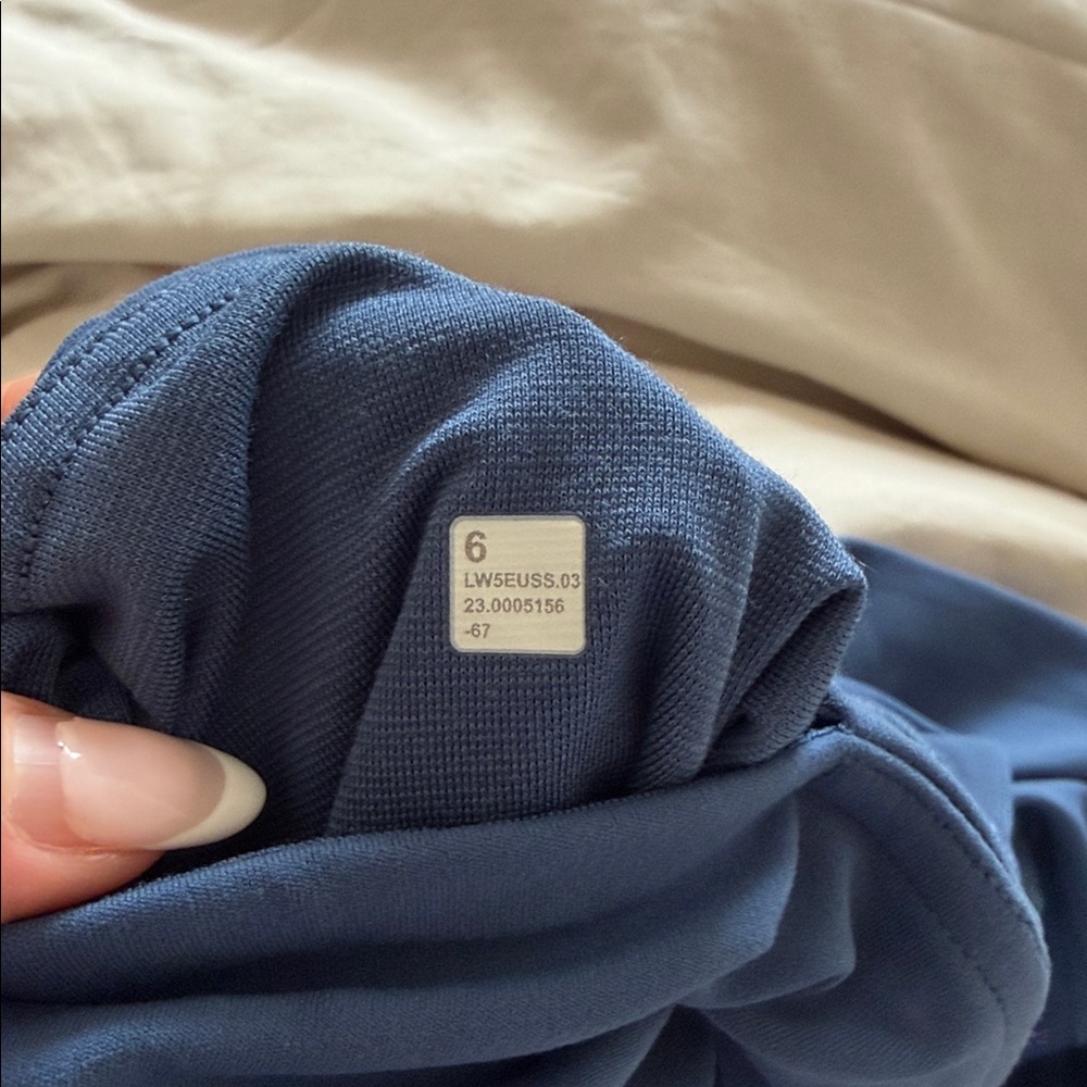 New Lululemon Blue Flare Leggings - Picture 6 of 6